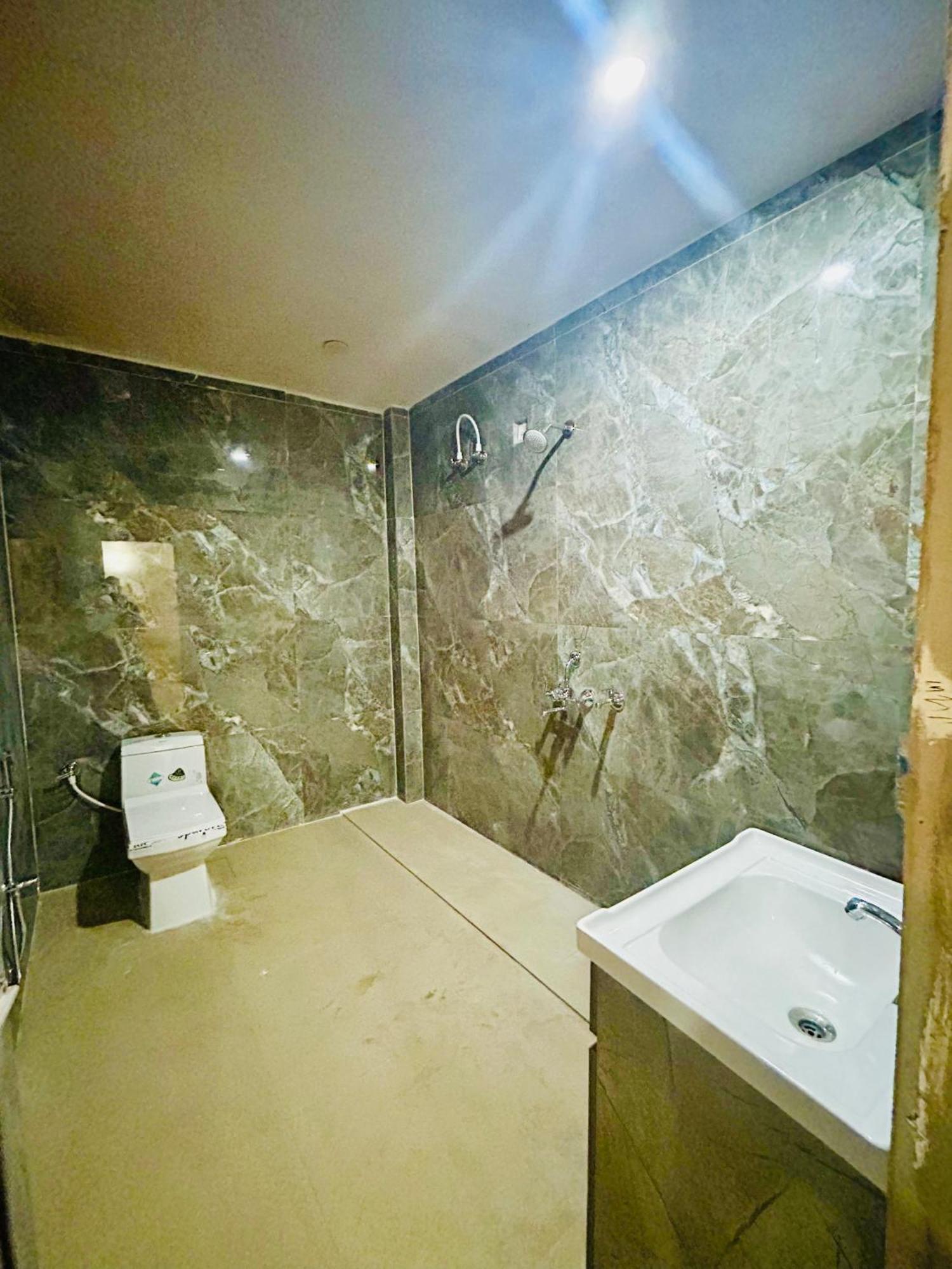 Sainik Guest House 500Mtr From Medanta Hospital Lucknow Exteriör bild