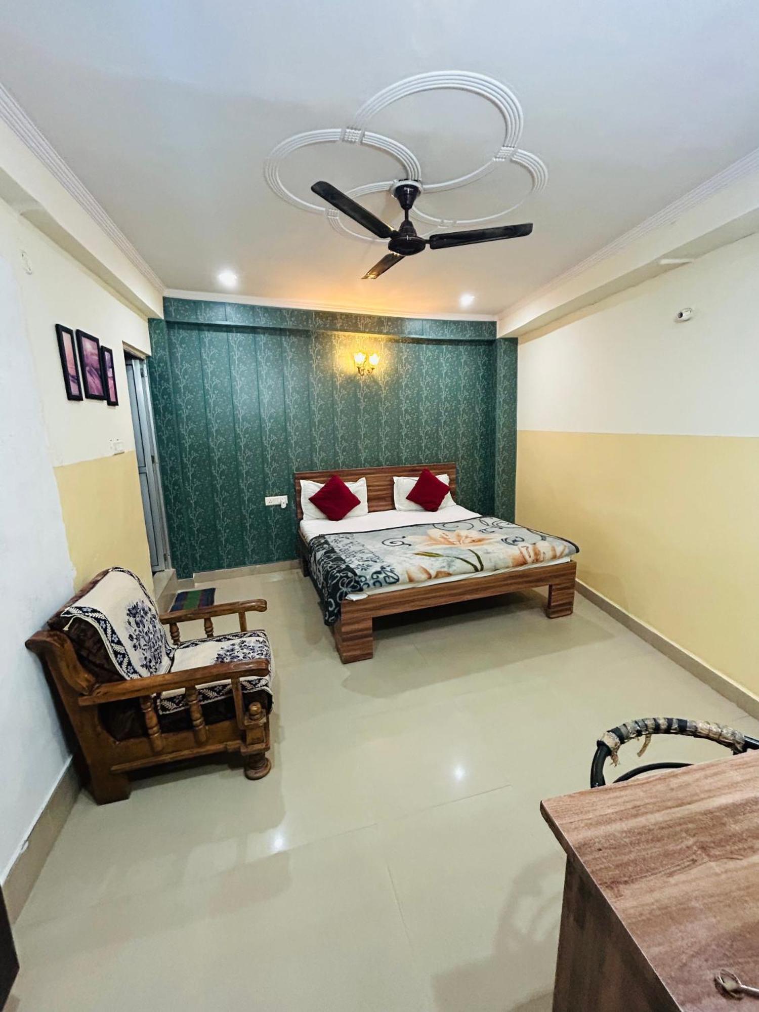 Sainik Guest House 500Mtr From Medanta Hospital Lucknow Exteriör bild
