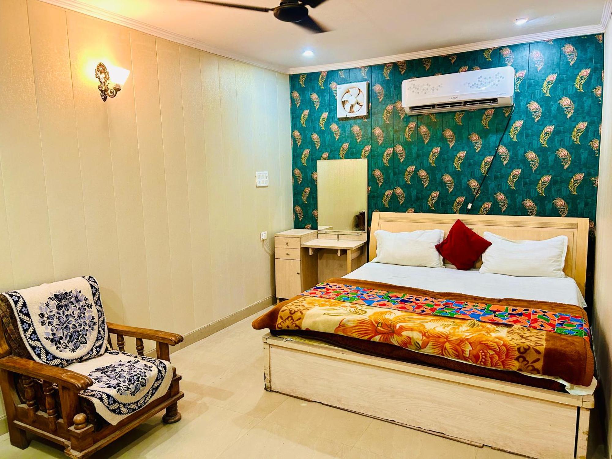 Sainik Guest House 500Mtr From Medanta Hospital Lucknow Exteriör bild